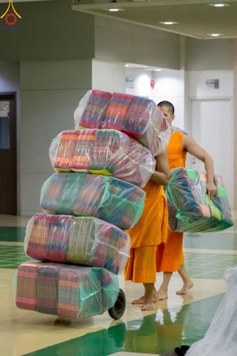 ภาพ No.60619:V.38 ทุ่มพลังเพื่อพ่อครบ 80 ปี ภาพการเตรียมงานของหน่วยงานต่างๆ เพื่อพิธีฉลองอายุวัฒนมงคล 80 ปี หลวงพ่อธัมมชโย และรับถวายมหาสังฆทาน 10,000 กว่าวัดทั่วประเทศ ในวันคุ้มครองโลก วันจันทร์ที่ 22 เมษายน พ.ศ. 2567