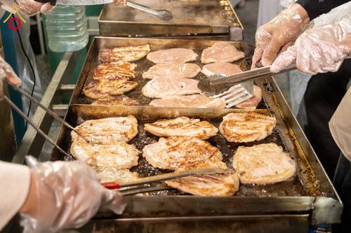 ภาพ No.301691:วันที่ 24 มกราคม พ.ศ. 2569 พิธีถวายภัตตาหารเป็นสังฆทาน แด่พระธรรมยาตรา ณ อนุสรณ์สถานบางปลา วัดบางปลา อำเภอบางเลน จังหวัดนครปฐม ในโครงการธรรมยาตรา กตัญญูบูชา มหาปูชนียาจารย์ พระมงคลเทพมุนี(สด จนฺทสโร) พระผู้ปราบมาร อนุสรณ์สถาน 7 แห่ง ปีที่ 14