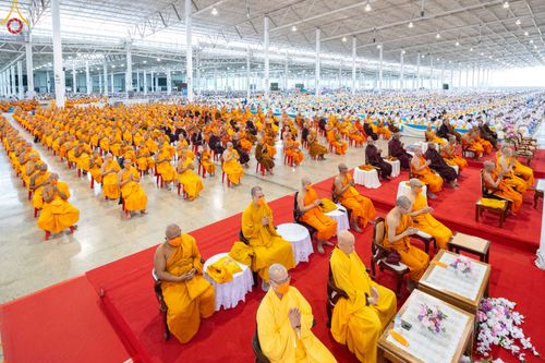 ภาพ No.85122:บรรยากาศการต้อนรับพระสังฆาธิการทั่วประเทศ และพิธีบูชาข้าวพระในวันสมาธิโลก วันอาทิตย์ต้นเดือนที่ 6 สิงหาคม พ.ศ. 2566 ณ สภาธรรมกายสากล วัดพระธรรมกาย