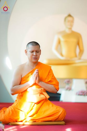 ภาพ No.328705:วันอาทิตย์ที่ 10 พฤษภาคม พ.ศ. 2569 พิธีสักการะพระบรมสารีริกธาตุ ณ วัดพระธรรมกายเบลเยียม
