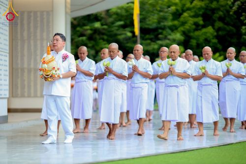 ภาพ No.244555:วันเสาร์ที่ 6 กันยายน พ.ศ. 2568 พิธีเวียนประทักษิณ และวันทาสีมาของนาคธรรมทายาท โครงการอุปสมบทหมู่บูชาธรรมครบรอบ 108 ปี วันครูผู้ค้นพบวิชชาธรรมกาย ณ โบสถ์พระไตรปิฎก วัดพระธรรมกาย