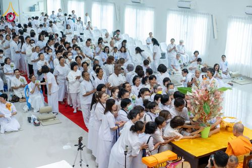 ภาพ No.174366:พิธีทอดกฐินกตัญญูบูชาธรรม ณ ศูนย์ปฏิบัติธรรมพระมงคลเทพมุนี อ.สองพี่น้อง จ.สุพรรณบุรี ในโครงการกฐินสามัคคีทั่วไทย 30,000 วัด บูชาธรรม 80 ปี หลวงพ่อธัมมชโย โดยคณะศิษยานุศิษย์วัดพระธรรมกาย วันที่ 10 พฤศจิกายน พ.ศ. 2567