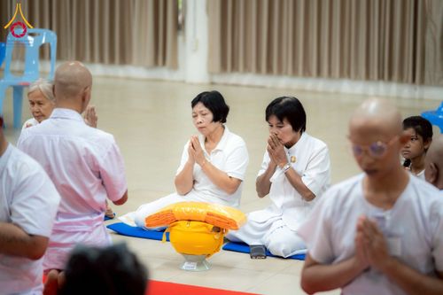 ภาพ No.278263:วันศุกร์ที่ 5 ธันวาคม พ.ศ. 2568 (วันพ่อแห่งชาติ) พิธีบรรพชาอุปสมบทหมู่ธรรมทายาท จำนวน 16 รูป โครงการบรรพชาอุปสมบทหมู่ รุ่นบูชาธรรมมหาปูชนียาจารย์ ประจำปี 2568  ณ ศูนย์ปฏิบัติธรรมและอบรมเยาวชนพระนครศรีอยุธยา จ.พระนครศรีอยุธยา