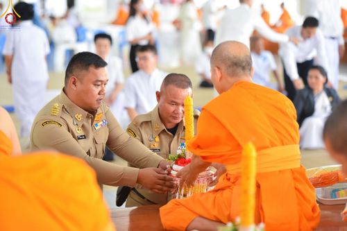 ภาพ No.144636:ชาวอำเภอคลองหลวง จังหวัดปทุมธานี ถวายเทียนพรรษามหามงคล เนื่องในเทศกาลเข้าพรรษา ประจำปี 2567 แด่คณะสงฆ์วัดพระธรรมกาย  วันพฤหัสบดีที่ 18 กรกฎาคม พ.ศ. 2567