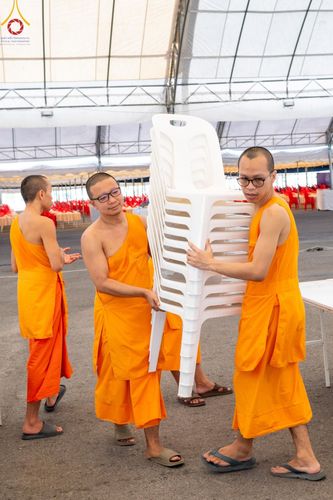 ภาพ No.60851:V.37 ยิ่งกว่าดี เพื่อ 80 ปีของพ่อ ภาพการเตรียมงานของหน่วยงานต่างๆ เพื่อพิธีฉลองอายุวัฒนมงคล 80 ปี หลวงพ่อธัมมชโย และรับถวายมหาสังฆทาน 10,000 กว่าวัดทั่วประเทศ ในวันคุ้มครองโลก วันจันทร์ที่ 22 เมษายน พ.ศ. 2567