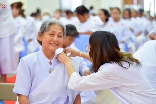 ภาพ No.250080:วันที่ 26-28 กันยายน พ.ศ. 2568 โครงการอบรมอุบาสกแก้ว อุบาสิกาแก้ว รุ่นที่ 3 ตัวแทนทอดกฐินสามัคคีทั่วไทย 30,000 วัด ณ ศูนย์ปฏิบัติธรรมจันทบุรี จ.จันทบุรี