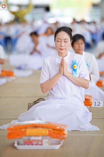 ภาพ No.229698:วันที่ 25 มิถุนายน พ.ศ. 2568 (แรม 15 ค่ำ เดือน 7) พิธีบุพเปตพลี ครั้งที่ 166 ร่วมอุทิศบุญแด่หมู่ญาติที่ล่วงลับไปแล้ว และสืบทอดอายุพระพุทธศาสนา ณ หอฉันคุณยายอาจารย์ฯ วัดพระธรรมกาย