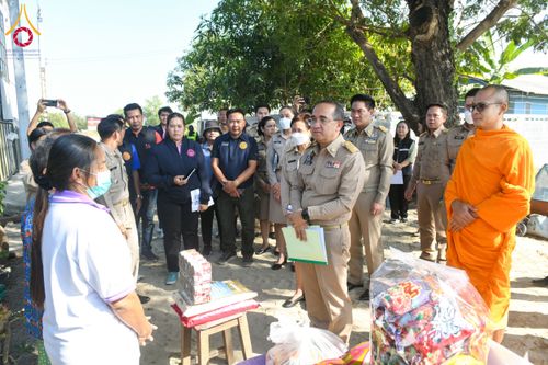 ภาพ No.201947:ผู้ว่าปทุมฯ มอบแนวทางการขับเคลื่อนพัฒนาจังหวัดฯ แก่หัวหน้าส่วนราชการ ผู้บริหารท้องถิ่น กำนัน ผู้ใหญ่บ้าน อ.คลองหลวง วันอังคารที่ 21 มกราคม พ.ศ. 2568