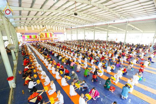 ภาพ No.75948:พิธีบรรพชาสามเณร ณ วัดปันชารี สันติปูร์ อรัญกฏิ เมืองคาร์กาชารี ประเทศบังกลาเทศ วันที่ 10 กุมภาพันธ์ พ.ศ. 2566