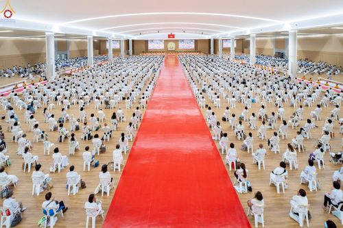 ภาพ No.225503:วันอาทิตย์ที่ 18 พฤษภาคม พ.ศ. 2568 พิธีร่วมบุญการศึกษา พระภิกษุ สามเณร ณ ห้องแก้วสารพัดนึก 2 วัดพระธรรมกาย