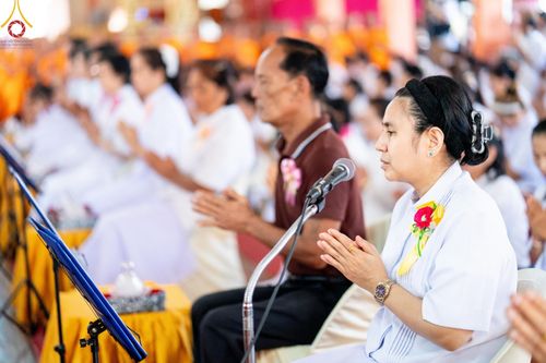 ภาพ No.200400:พิธีทอดผ้าป่าทำนุบำรุงศาสนสถาน ณ วัดผาสุการาม ตำบลบางไทรป่า อำเภอบางเลน จังหวัดนครปฐม ในโครงการธรรมยาตรา กตัญญูบูชา มหาปูชนียาจารย์ พระมงคลเทพมุนี(สด จนฺทสโร) พระผู้ปราบมาร อนุสรณ์สถาน 7 แห่ง ปีที่ 13 วันที่ 22 มกราคม พ.ศ. 2568