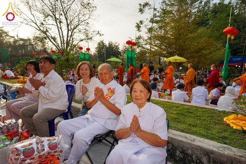 ภาพ No.206782:พิธีตักบาตรพระ 1,000 รูป ปืที่ 7 วันอาทิตย์ที่ 9 กุมภาพันธ์ พ.ศ. 2568 ณ วัดห้วยตองสัก อำเภอจอมทอง จังหวัดเชียงใหม่