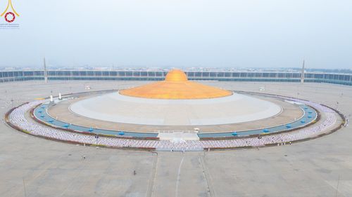 ภาพ No.133738:พิธีเวียนประทักษิณและพิธีวันทาเจดีย์ โครงการบรรพชาสามเณร ฟื้นฟูพระพุทธศาสนาทั่วไทย ณ วัดพระธรรมกาย วันเสาร์ที่ 6 เมษายน พ.ศ. 2567