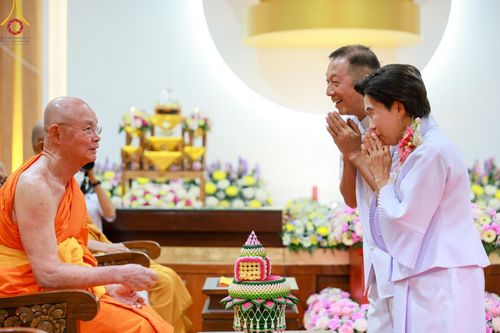 ภาพ No.142594:พิธีพัทธสีมา ประดิษฐานลูกนิมิตมหาสมบัติ สถาปนาอุโบสถวัดพระธรรมกายลอนดอน บูชาธรรม 80 ปี หลวงพ่อธัมมชโย วันเสาร์ที่ 22 มิถุนายน พ.ศ. 2567