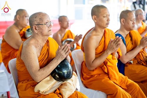 ภาพ No.208477:พิธีถวายสังฆทานแด่คณะสงฆ์ 323 วัด ปีที่ 21 ครั้งที่ 174 พิธีมอบกองทุนหนุนแรงใจช่วยครูใต้ ปีที่ 18 ครั้งที่ 138 และพิธีทำบุญอุทิศส่วนกุศลให้ผู้วายชนม์ ณ วัดบุณณาราม(วัดโคกงู) จ.นราธิวาส วันเสาร์ที่ 15 กุมภาพันธ์ พ.ศ.2568