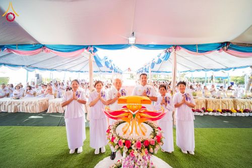 ภาพ No.179862:พิธีทอดกฐินบรมจักรพรรดิ สร้างอุโบสถ 80 ปี บูชาธรรมหลวงพ่อธัมมชโย ณ วัดพระธรรมกายแคลิฟอร์เนีย ประเทศสหรัฐอเมริกา วันอาทิตย์ที่ 10 พฤศจิกายน พ.ศ. 2567