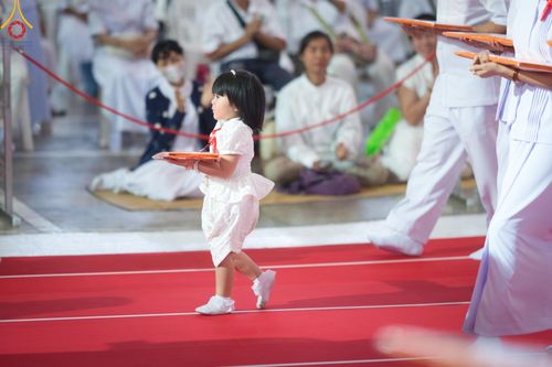 ภาพ No.177989:พิธีทอดผ้าป่าต้นสมบัติจักรพรรดิ ในวันอาทิตย์ที่ 1 ธันวาคม พ.ศ. 2567 ณ สภาธรรมกายสากล วัดพระธรรมกาย