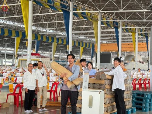 ภาพ No.59660:V.39 ทุ่มสุดใจ ธรรมชัย 80 ปี การเตรียมงาน การปฏิบัติงาน ของเจ้าหน้าที่หน่วยงานต่างๆ เพื่อพิธีฉลองอายุวัฒนมงคล 80 ปี หลวงพ่อธัมมชโย และรับถวายมหาสังฆทาน 10,000 กว่าวัดทั่วประเทศ ในวันคุ้มครองโลก จันทร์ที่ 22 เมษายน พ.ศ. 2567