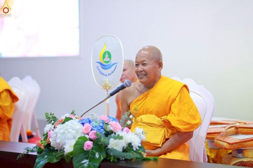 ภาพ No.241826:วันเสาร์ที่ 23 สิงหาคม พ.ศ. 2568 ปฐมผ้าป่าสถาปนาองค์พระเจดีย์ "ซื้อดินปรับพื้นที่ลานธรรม รองรับองค์พระเจดีย์เพื่อสร้างสันติภาพโลก" ณ ศูนย์ปฏิบัติธรรมระยอง (บ้านช่องลม)