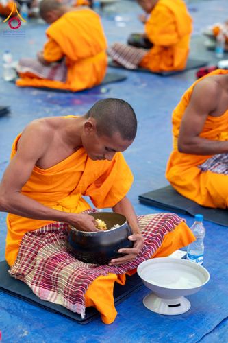 ภาพ No.130993:Photo Story ปฐมบรรพชาชาวพุทธมาร์มา Episode 4/5 วันที่ 13 กุมภาพันธ์พ.ศ. 2567 ณ วัดธัมจักร อรัญกุฏิ บังกลาเทศ