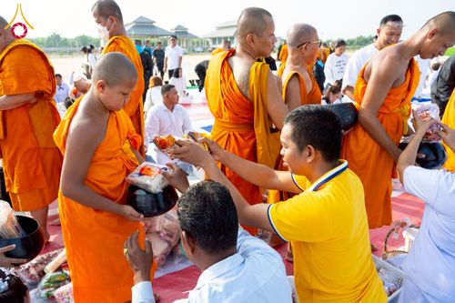 ภาพ No.230175:วันเสาร์ที่ 28 มิถุนายน พ.ศ. 2568 พิธีถวายสังฆทาน 323 วัด 4 จังหวัดชายแดนใต้ ปีที่ 21 ครั้งที่ 178 พิธีมอบกองทุนหนุนแรงใจช่วยครูใต้ ปีที่ 18 ครั้งที่ 142 ณ ศูนย์อบรมเยาวชนจังหวัดปัตตานี