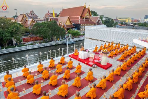 ภาพ No.119183:พิธีจุดประทีปถวายเป็นพุทธบูชา และบูชาธรรมมหาปูชนียาจารย์ พระมงคลเทพมุนี(สด จนฺทสโร) ในโครงการธรรมยาตราฯ วันที่ 26 มกราคม พ.ศ. 2567 ณ อาคารธรรมยาตรา กตัญญูบูชามหาปูชนียาจารย์ ตรงข้ามวัดปากน้ำภาษีเจริญ จ.กรุงเทพมหานคร