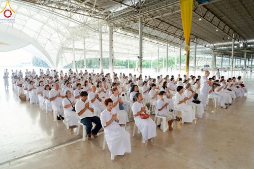 ภาพ No.223169:วันที่ 2 -10 พฤษภาคม พ.ศ. 2568 พิธีตัดปอยผม ปลงผม พิธีขอขมาลาอุปสมบทอุทิศชีวิต ของอุบาสก พิสิทธิ์ หมื่นแกล้ว  ณ วัดพระธรรมกาย