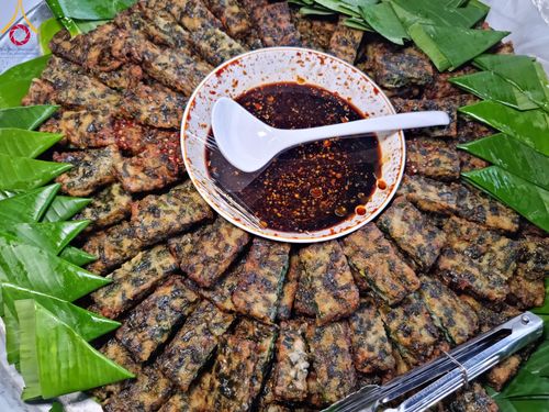 ภาพ No.109906:ถวายภัตตาหารเป็นสังฆทาน แด่คณะพระธรรมยาตราฯ ปีที่ 12 วันที่ 11 มกราคม พ.ศ. 2567 ณ อนุสรณ์สถานคลองบางนางแท่น  อ.สามพราน จ.นครปฐม