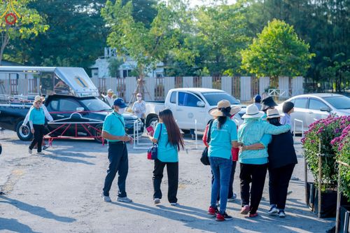 ภาพ No.186314:จิตอาสาอนุรักษ์สิ่งแวดล้อม รับบุญเก็บดอกเบญจทรัพย์ เพื่องานต้อนรับพระธรรมยาตรา ณ "ทุ่งสวรรค์ ตะวันฉาย" วัดพระธรรมกาบ วันที่ 22 ธันวาคม พ.ศ. 2567