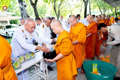 ภาพ No.237659:พิธีเจริญพระพุทธมนต์ ปฏิบัติธรรมเจริญสมาธิภาวนา และทำบุญตักบาตร ถวายพระราชกุศล เนื่องในโอกาสวันเฉลิมพระชนมพรรษา สมเด็จพระนางเจ้าสิริกิติ์ พระบรมราชินีนาถ พระบรมราชชนนีพันปีหลวง วันอังคารที่ 12 สิงหาคม พ.ศ. 2568  ณ อาคารปลูกศรัทธา 2 วัดพระธรรมกาย 