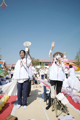 ภาพ No.204039:V.52 สารพัดV สารพัดดี ที่วัดสองพี่น้อง ในโครงการธรรมยาตรา กตัญญูบูชา มหาปูชนียาจารย์ พระมงคลเทพมุนี(สด จนฺทสโร) พระผู้ปราบมาร อนุสรณ์สถาน 7 แห่ง ปีที่ 13 ระหว่างวันที่ 2-31 มกราคม พ.ศ. 2568