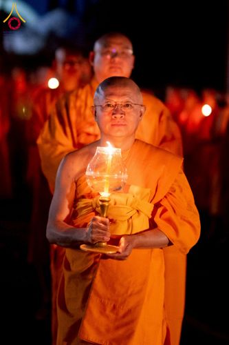 ภาพ No.225807:วันอาทิตย์ที่ 11 พฤษภาคม พ.ศ. 2568 วัดพระธรรมกายแคลิฟอร์เนีย จัดงานวิสาขบูชานานาชาติ และถวายมหาสังฆทานคณะสงฆ์ 120 รูป