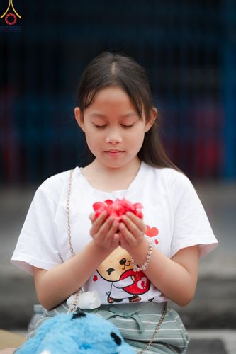 ภาพ No.128217:พิธีอัญเชิญพระบรมสารีริกธาตุ " ใจกลางเมืองนครหาดใหญ่ " เพื่อประดิษฐาน ณ มหารัตนเจดีย์สิริปทุมสวรรค์ (เจดีย์อริยพุทธะ 5 พระองค์) ศูนย์ปฏิบัติธรรมภาคใต้ อ.บางกล่ำ จ.สงขลา  วันที่ 9 มีนาคม พ.ศ.2567 (ชุดที่ 1)