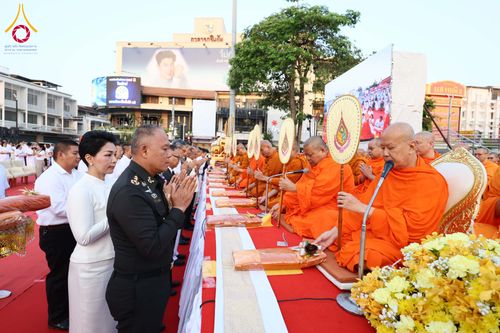 ภาพ No.312738:วันอาทิตย์ที่ 8 มีนาคม พ.ศ.2569 ทำบุญเมืองนครราชสีมา 558 ปี ตักบาตรพระ 10,000 รูป (ภาพชุดที่ 2)