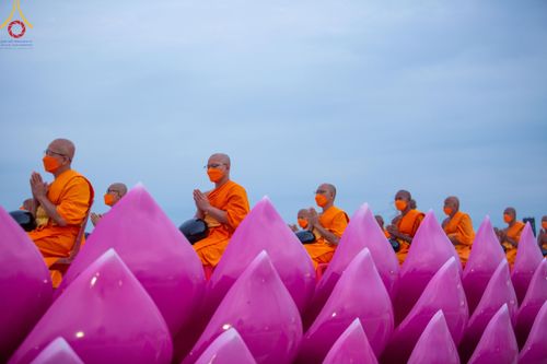 ภาพ No.118486:พิธีตักบาตรพระธรรมยาตรา ปีที่ 12 ณ อนุสรณ์สถานลำดับที่ 5 สถานที่เผยแผ่วิชชาธรรมกายครั้งแรก อนุสรณ์สถานบางปลา จ.นครปฐม วันที่ 25 มกราคม พ.ศ. 2567