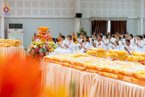 ภาพ No.255052:วันที่ 15 ตุลาคม พ.ศ. 2568 พิธีทอดกฐินสามัคคีประจำปี 2568 บูชาธรรม 81 ปี หลวงพ่อธัมมชโย ณ ศูนย์อบรมเยาวชนกาญจนบุรี