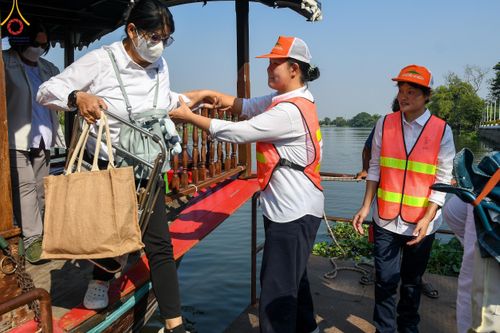 ภาพ No.110869:V.9 กล้าเก่ง การเตรียมงาน เก็บงาน การรับบุญของเจ้าหน้าที่หน่วยงานต่างๆ เพื่อโครงการธรรมยาตรา กตัญญูบูชามหาปูชนียาจารย์ พระมงคลเทพมุนี (สด จนฺทสโร) พระผู้ปราบมาร อนุสรณ์สถาน 7 แห่ง ปีที่ 12 ระหว่างวันที่ 2 - 31 มกราคม พ.ศ.2567