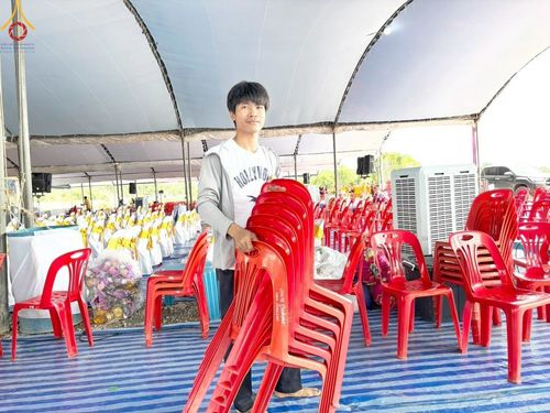 ภาพ No.211162:วันเสาร์ที่ 15 มีนาคม พ.ศ. 2568  การเตรียมงานของเจ้าหน้าที่ เพื่องานฉลองปทุมเจดีย์ ณ ศูนย์อบรมเยาวชนปัตตานี