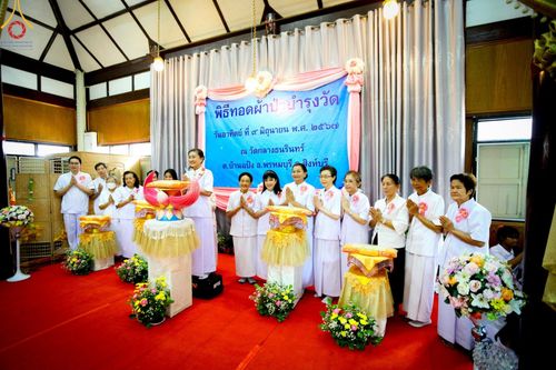 ภาพ No.140468:พิธีตอกเสาเข็มเป็นปฐมฤกษ์ เพื่อสร้างกุฎิและหอสวดมนต์ และพิธีทอดผ้าป่าบำรุงวัด ณ วัดกลางธนรินทร์ ต.บ้านแป้ง อ.พรหมบุรี จ.สิงห์บุรี วันอาทิตย์ที่ 9 มิถุนายน พ.ศ.2567