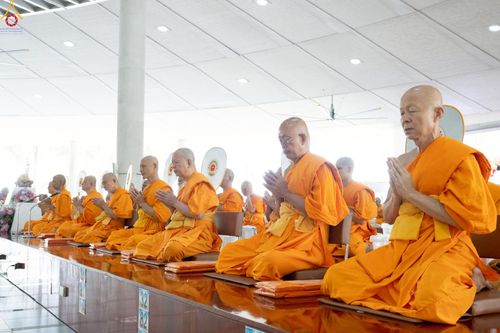 ภาพ No.240097:วันเสาร์ที่ 23 สิงหาคม พ.ศ. 2568 (วันพระ แรม 14 ค่ำ เดือน 9) พิธีบุพเปตพลี ครั้งที่ 169 ร่วมอุทิศบุญแด่หมู่ญาติที่ล่วงลับไปแล้ว และสืบทอดอายุพระพุทธศาสนา ณ หอฉันคุณยายอาจารย์ฯ วัดพระธรรมกาย