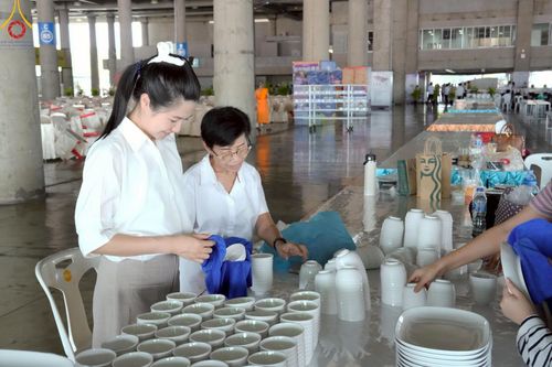 ภาพ No.219094:วันที่ 19-21 เมษายน พ.ศ. 2568 การเตรียมงานในลานธรรม , วิหารคด เพื่องานวันคุ้มครองโลก 22 เมษายน พ.ศ. 2568