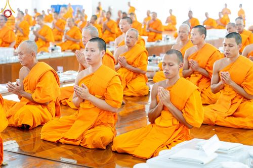 ภาพ No.157690:พิธีถวายภัตตาหารเมนูสวรรค์ ในพรรษาแห่งการเข้าถึงธรรม วันเสาร์ที่ 28 กันยายน พ.ศ. 2567 ณ หอฉันคุณยายอาจารย์ฯ วัดพระธรรมกาย