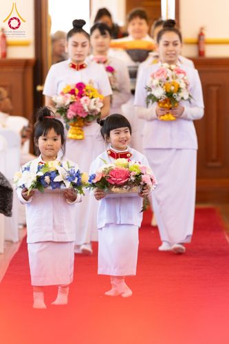ภาพ No.173128:พิธีกฐินปุญญรังสีเศรษฐี ณ วัดพระธรรมกายนิวคาสเซิล สหราชอาณาจักร วันอาทิตย์ที่ 27 ตุลาคม พ.ศ. 2567