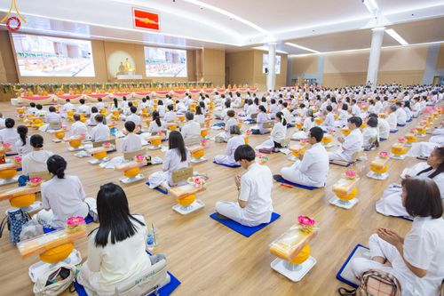 ภาพ No.212740:วันอาทิตย์ที่ 23 มีนาคม พ.ศ. 2568 พิธีร่วมบุญโครงการบรรพชาสามเณร 5,000 รูป ณ ห้องแก้วสารพัดนึก 2 วัดพระธรรมกาย