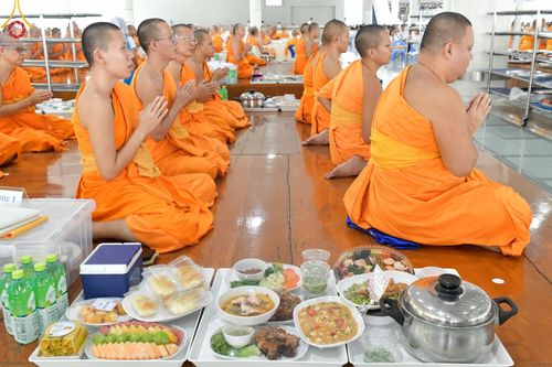 ภาพ No.152985:พิธีถวายภัตตาหารเมนูสวรรค์ ในพรรษาแห่งการเข้าถึงธรรม วันอังคารที่ 10 กันยายน พ.ศ. 2567 ครบรอบ 24 ปี วันละสังขาร คุณยายอาจารย์มหารัตนอุบาสิกาจันทร์ ขนนกยูง ณ หอฉันคุณยายอาจารย์ฯ วัดพระธรรมกาย