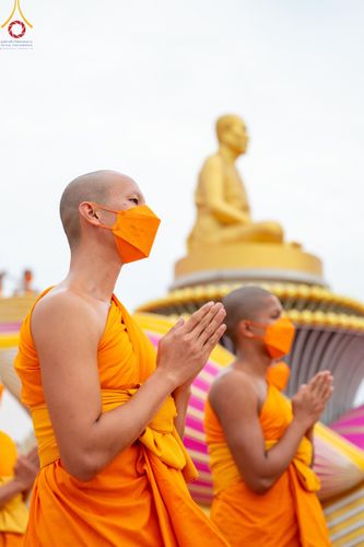 ภาพ No.119010:คณะพุทธบุตรธรรมยาตราร่วมปฏิบัติธรรม และถ่ายภาพหมู่ประวัติศาสตร์ ในโครงการธรรมยาตราฯ ปีที่ 12  วันที่ 25 มกราคม พ.ศ. 2567  ณ อาคารธรรมยาตรา กตัญญูบูชามหาปูชนียาจารย์  ตรงข้ามวัดปากน้ำภาษีเจริญ จ.กรุงเทพมหานคร