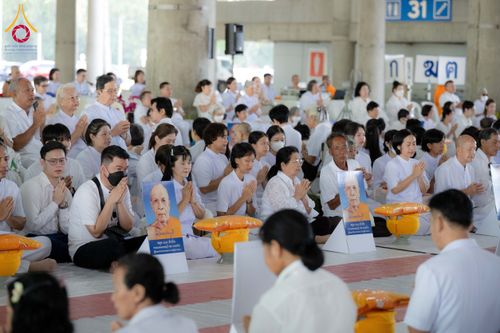 ภาพ No.144107:พิธีบรรพชาอุปสมบทหมู่ พระธรรมทายาทนานาชาติ(ภาษาจีน) รุ่น 19 ณ วัดพระธรรมกาย จ.ปทุมธานี วันเสาร์ที่ 13 กรกฎาคม พ.ศ. 2567