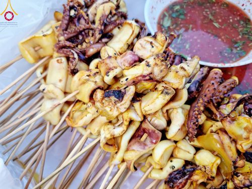 ภาพ No.112908:พิธีถวายภัตตาหารเป็นสังฆทาน แด่คณะพระธรรมยาตรา ปีที่ 12 วันที่ 15 มกราคม พ.ศ. 2567 ณ วัดสองพี่น้อง จ.สุพรรณบุรี