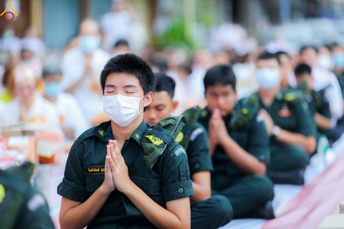 ภาพ No.85918:ตักบาตรพระนานาชาติ 10,000 รูป ใจกลางนครหาดใหญ่ จ.สงขลา วันอาทิตย์ที่ 20 สิงหาคม พ.ศ. 2566