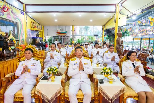 ภาพ No.90496:พิธีอัญเชิญพระบรมสารีริกธาตุประดิษฐาน ณ เจดีย์ศรีสองรัก วัดเก่าเขาน้อย อ.ปากน้ำปราณ จ.ประจวบคีรีขันธ์ วันที่ 3 ตุลาคม พ. ศ. 2566